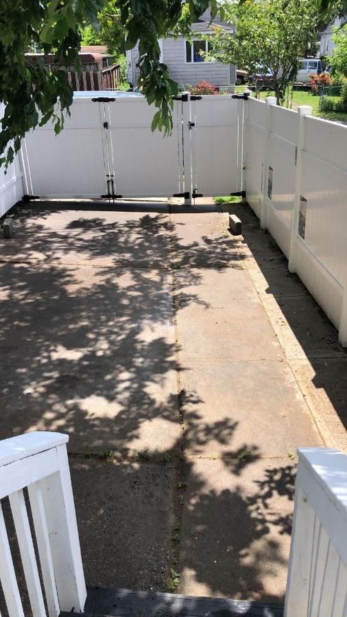 Cozzy Room With Private Entrance And Drive Way Νέα Υόρκη Εξωτερικό φωτογραφία